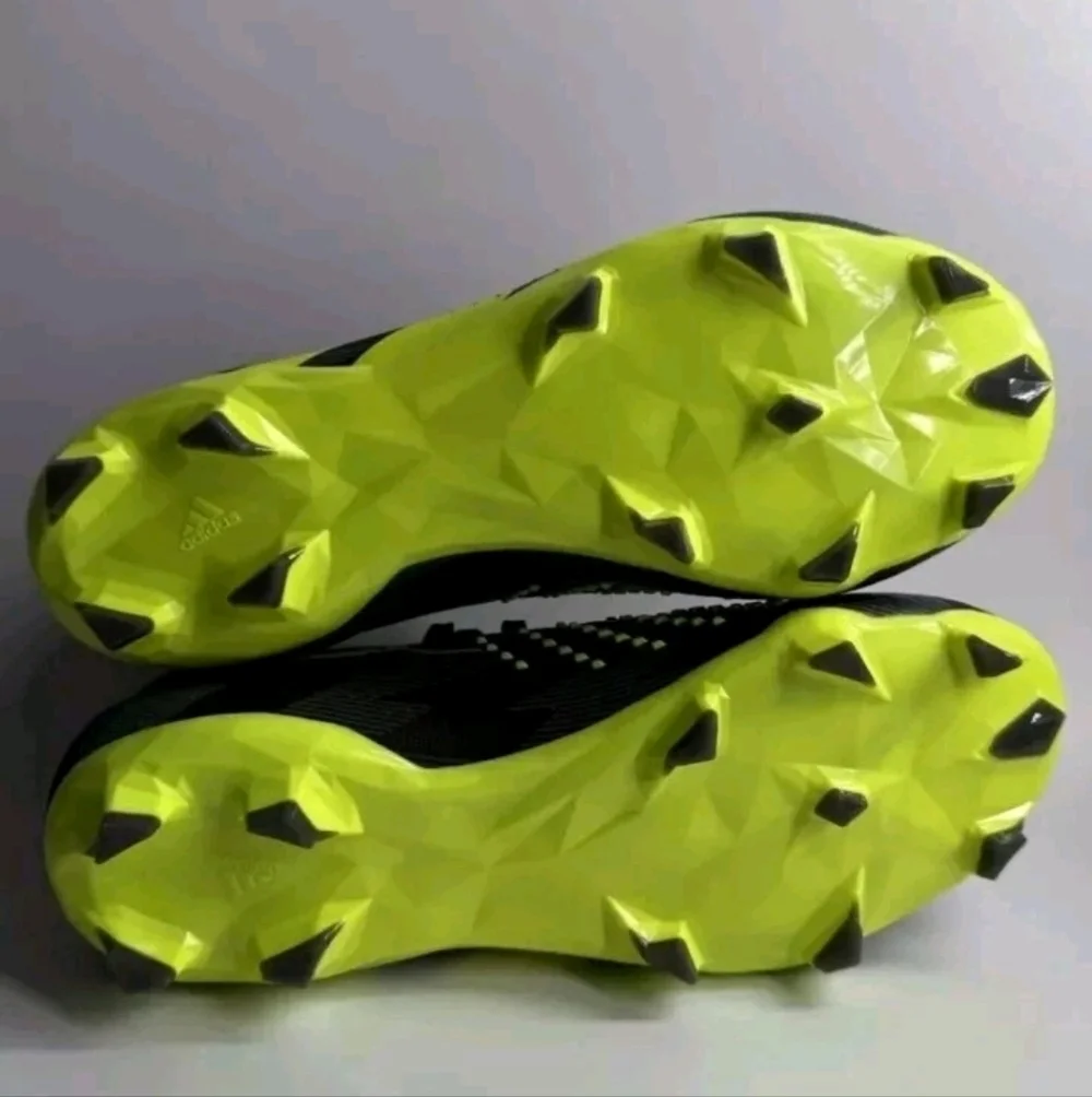 adidas Men 13 PREDATOR ACCURACY.2 FIRM GROUND SOCCER CLEATS Black/Yellow IG0781